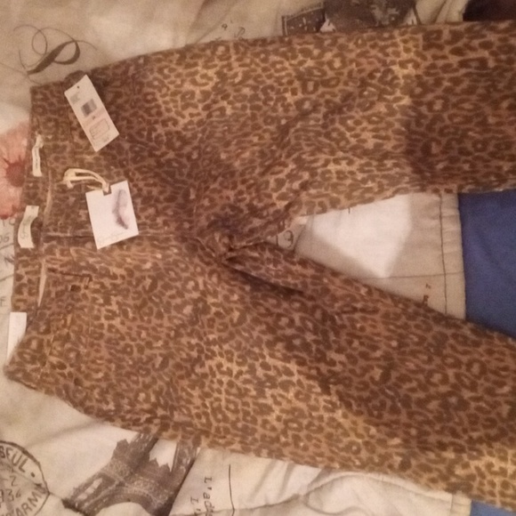 Pants - Picture 2 of 5